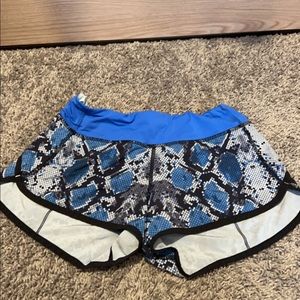 RARE lululemon shorts 2.5inch